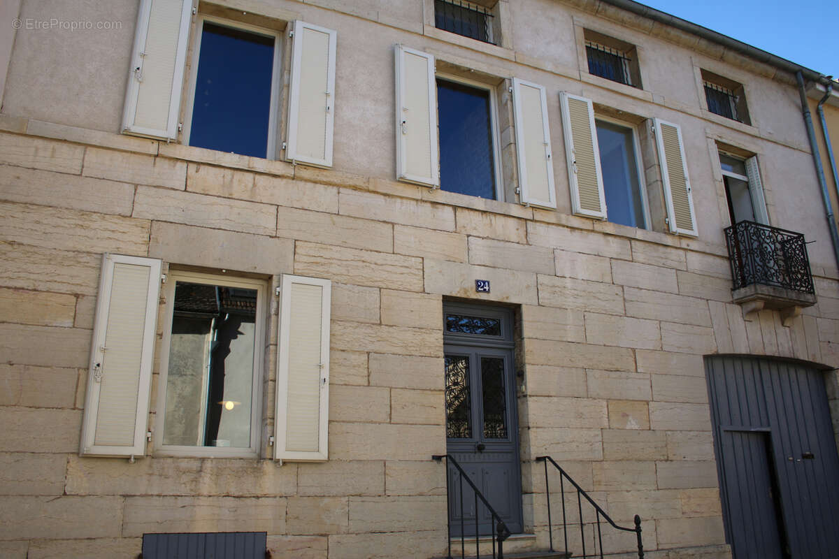 Maison à PLOMBIERES-LES-DIJON