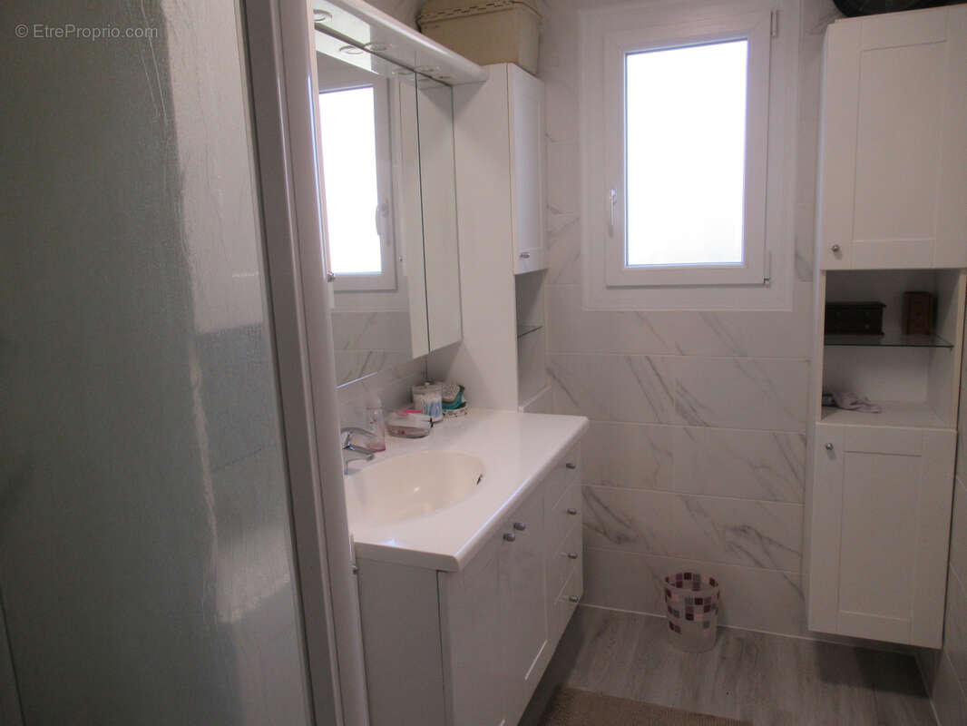 Maison à LA SALVETAT-SAINT-GILLES