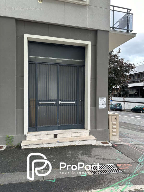 Commerce à CLERMONT-FERRAND