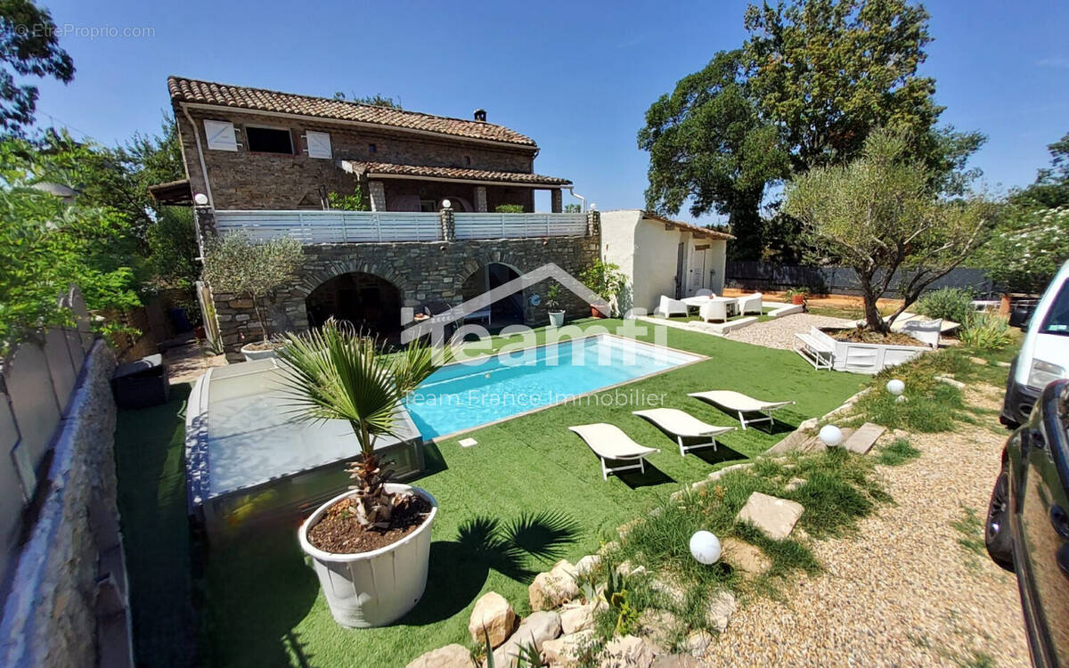 Maison à SAINT-ETIENNE-DE-L'OLM