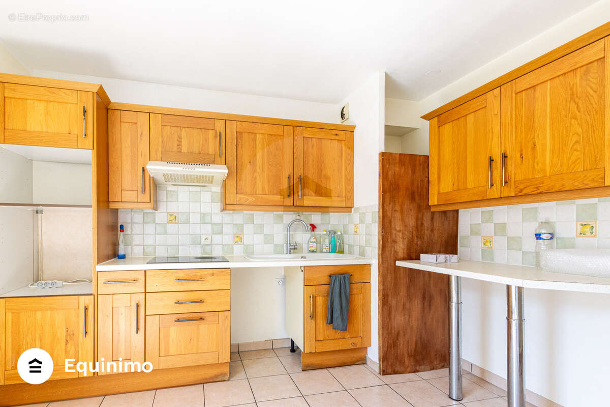 Appartement à COURBEVOIE