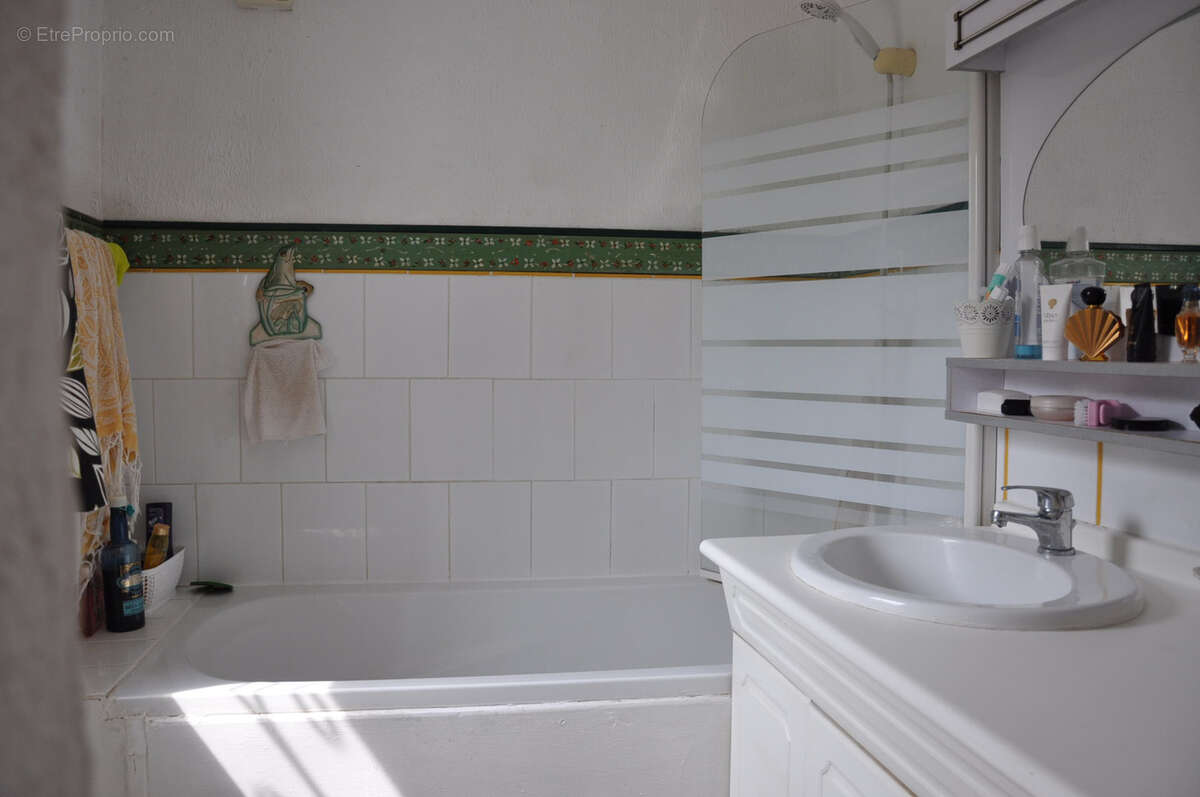 Maison à NEUILLY-EN-DONJON