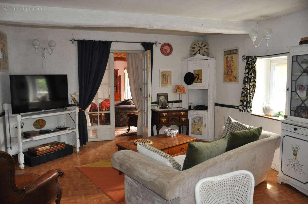 Maison à NEUILLY-EN-DONJON