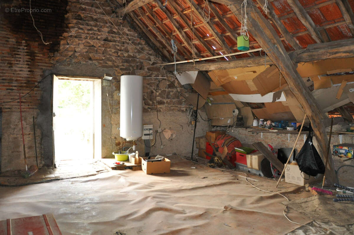 Maison à NEUILLY-EN-DONJON