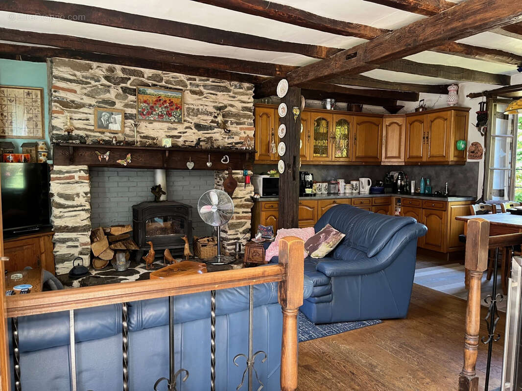 Maison à SAVIGNAC-LEDRIER