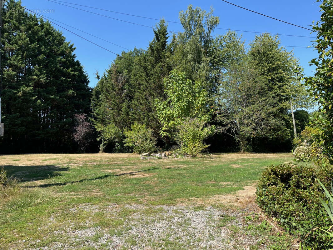 Maison à SAVIGNAC-LEDRIER