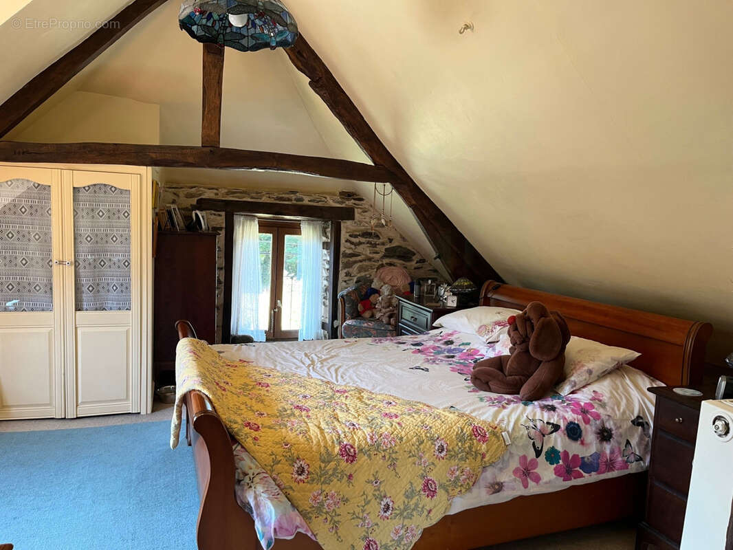 Maison à SAVIGNAC-LEDRIER