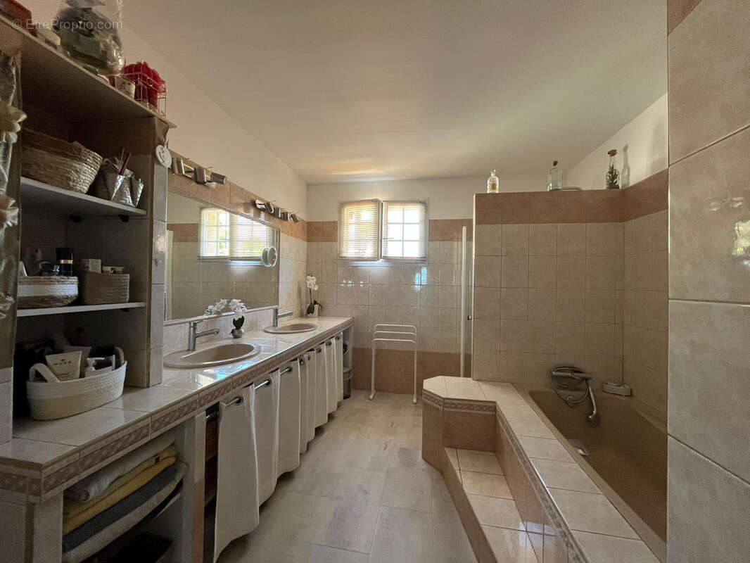 Maison à PORT-DE-BOUC