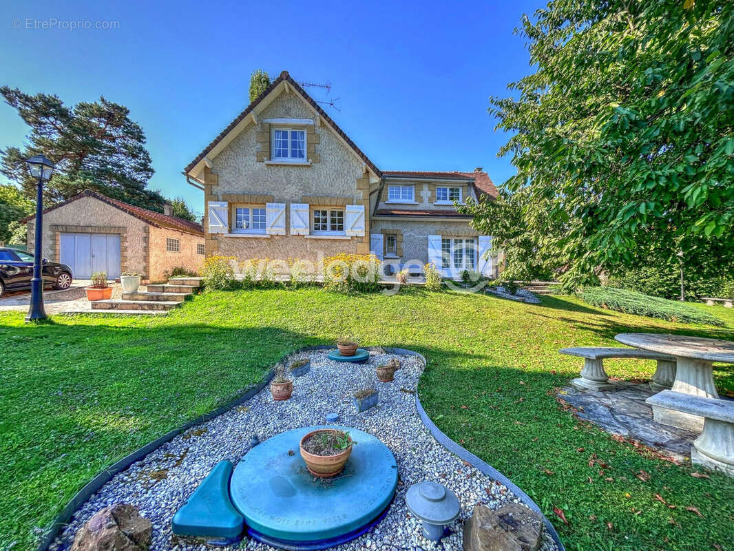 Maison à VILLEMARECHAL