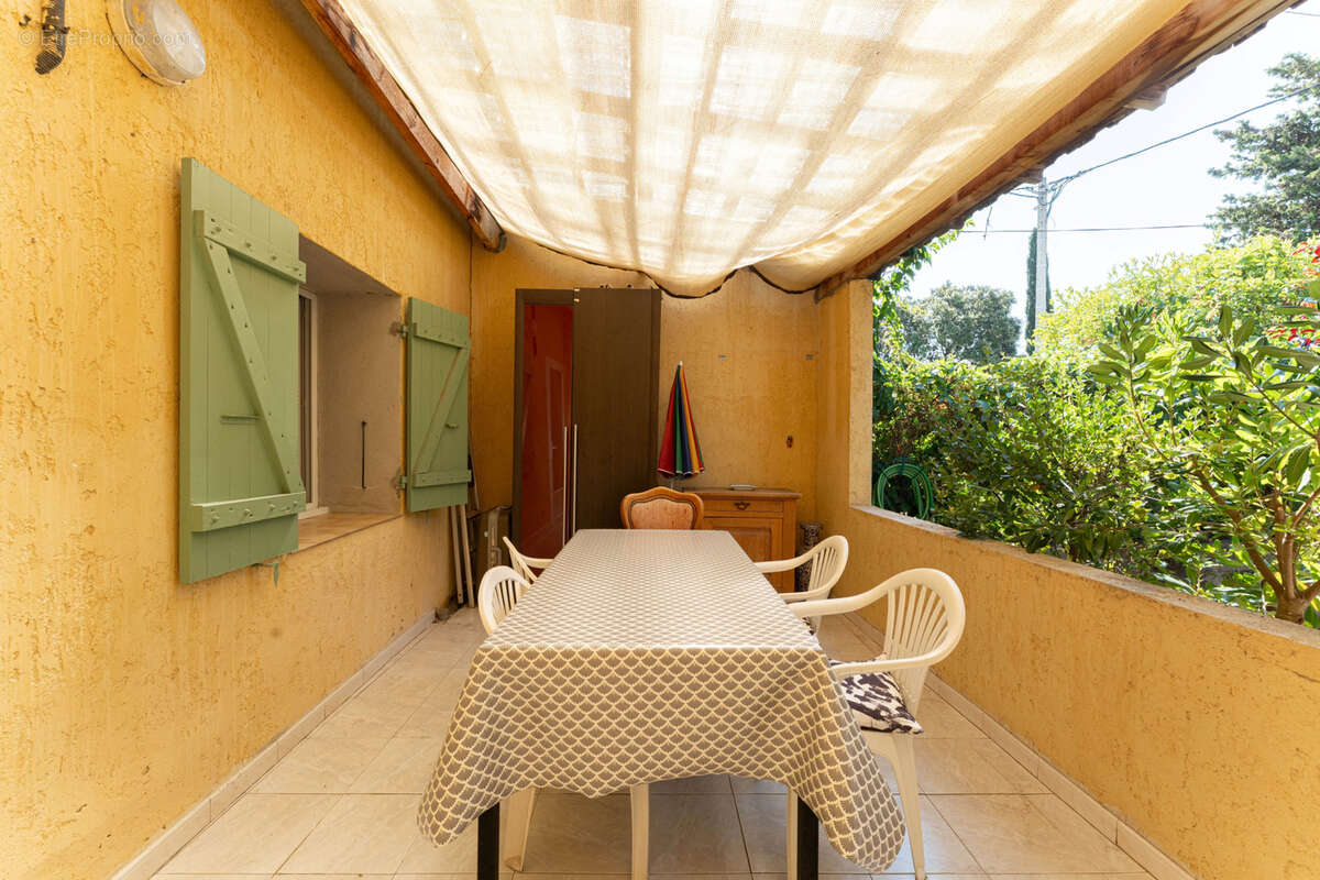 Maison à SAUSSET-LES-PINS