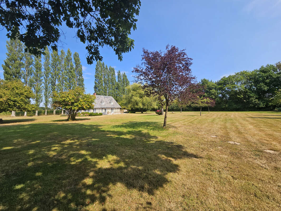 Maison à CORMEILLES