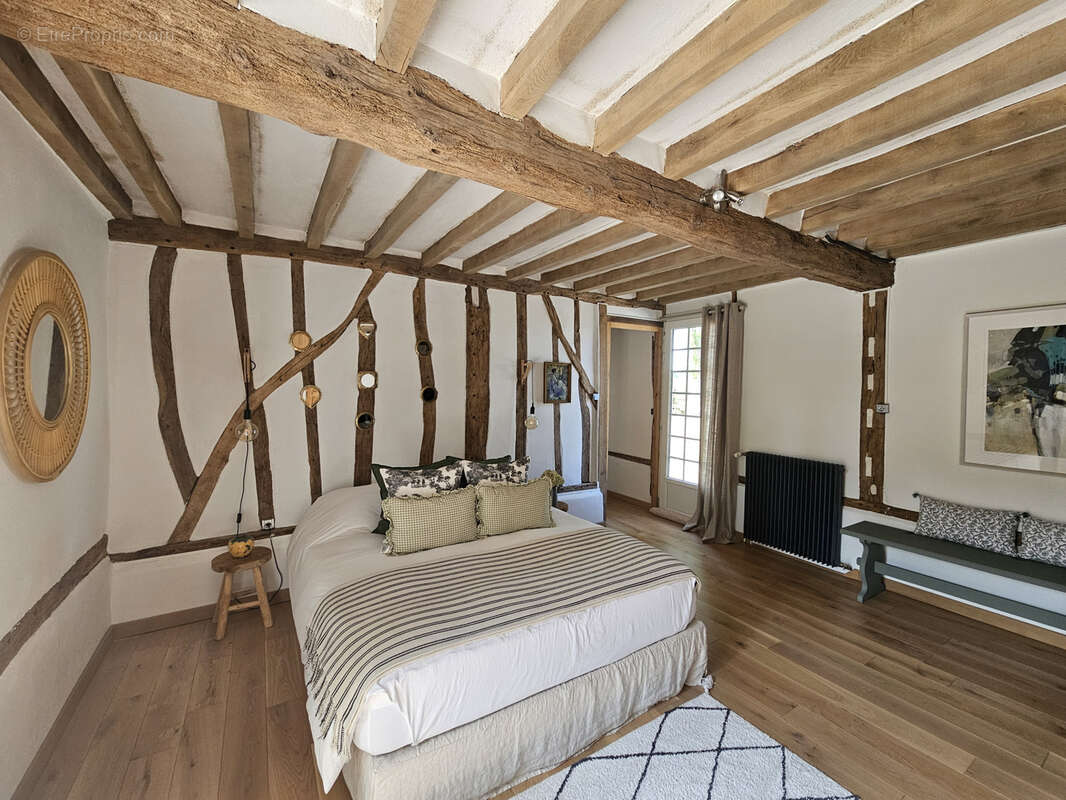 Maison à CORMEILLES