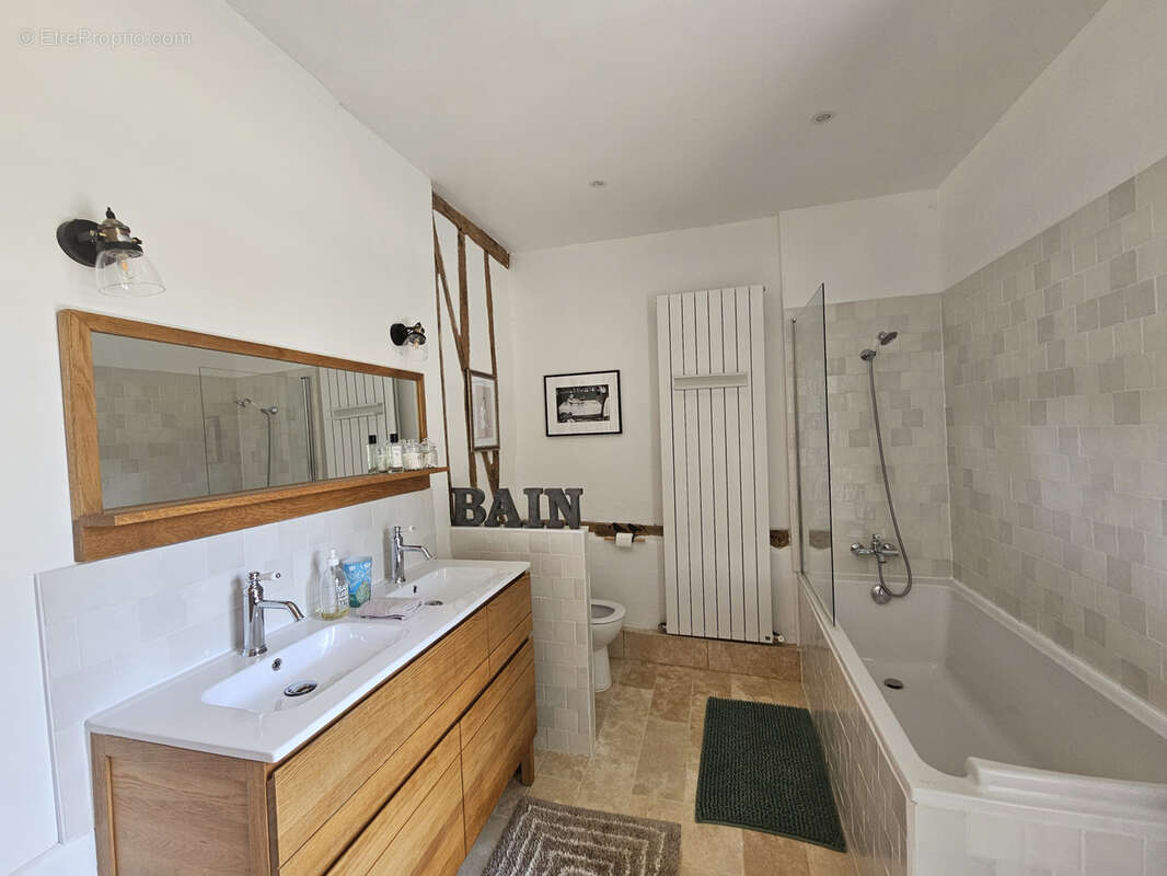 Maison à CORMEILLES