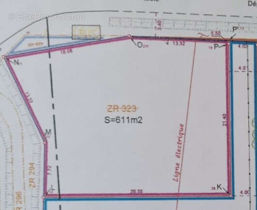 Terrain à SAINT-CHRISTOLY-DE-BLAYE