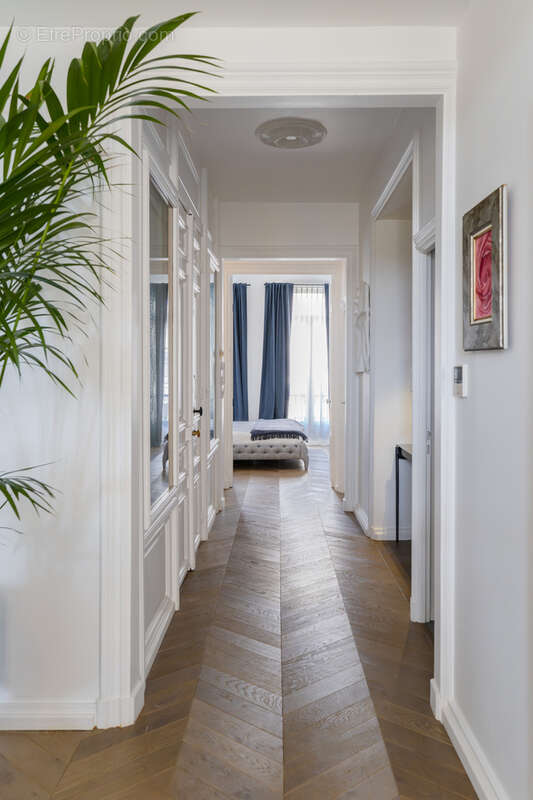 Appartement à HYERES