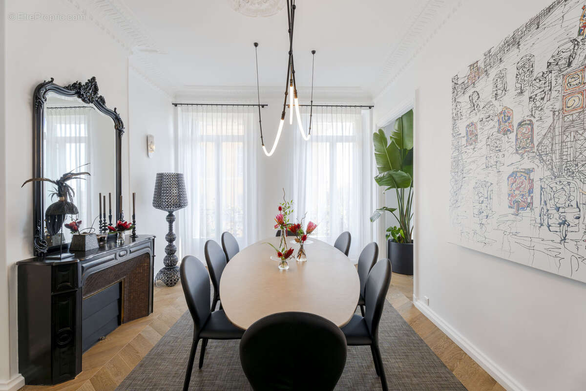 Appartement à HYERES