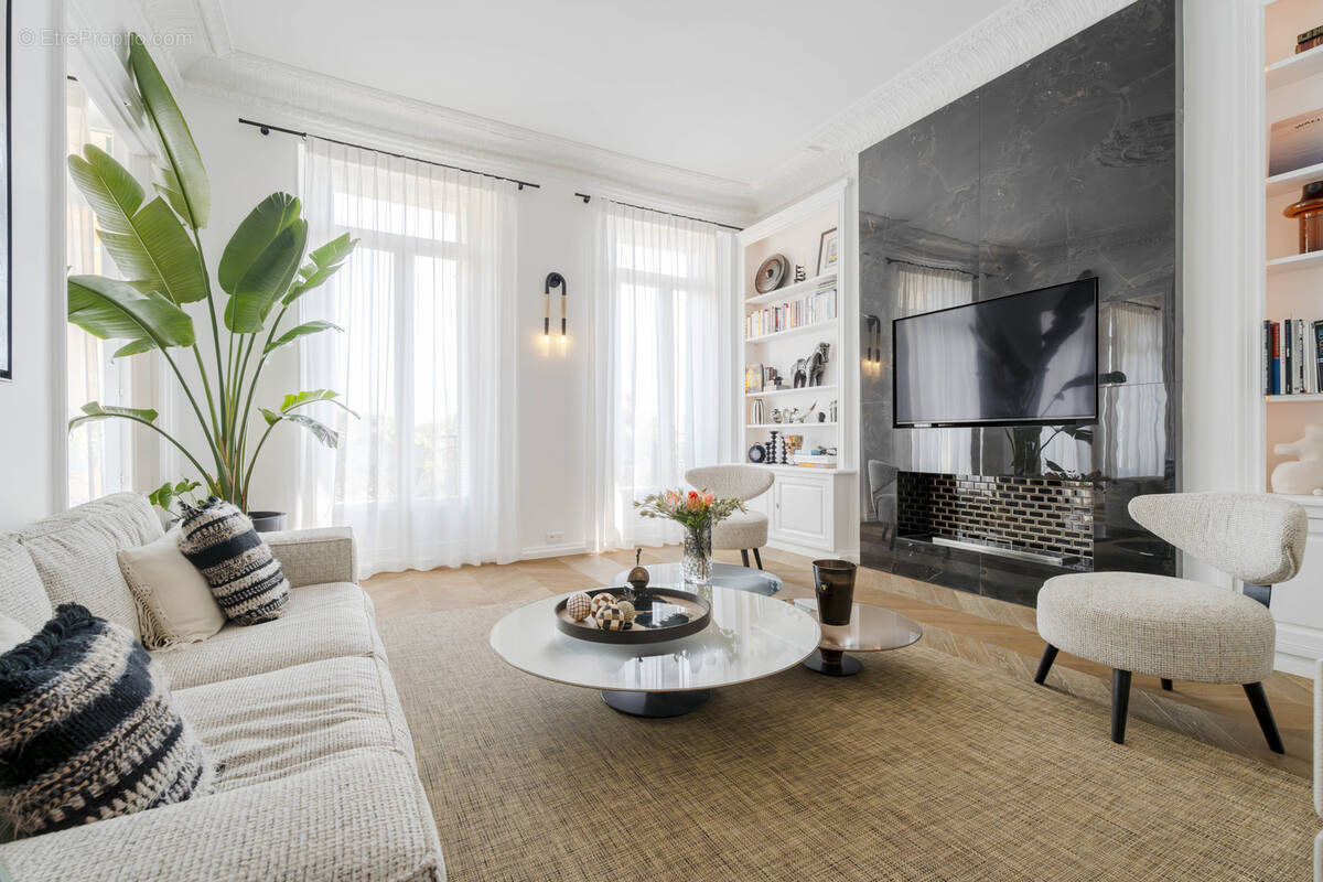 Appartement à HYERES