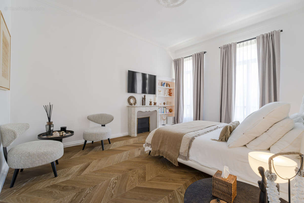 Appartement à HYERES