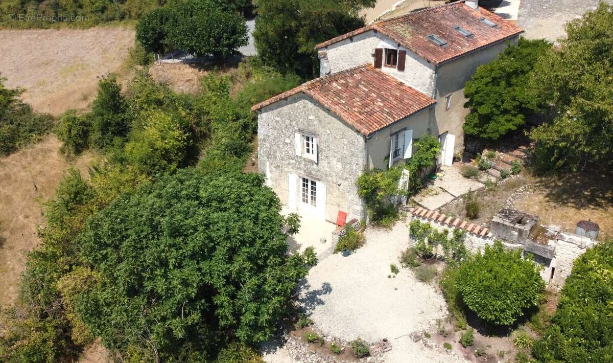 Maison à SAINT-AMANT