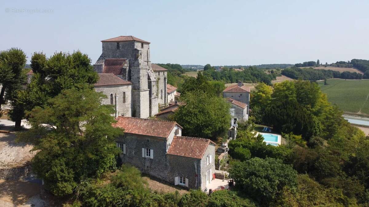Maison à SAINT-AMANT