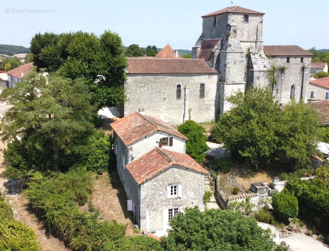 Maison à SAINT-AMANT