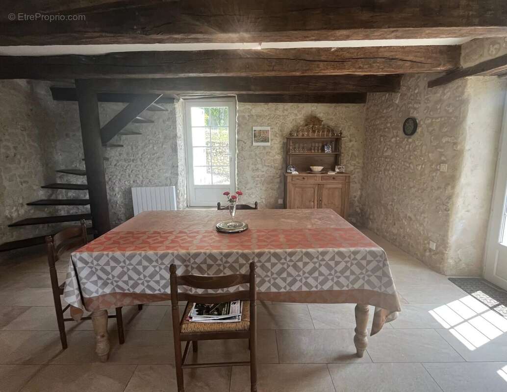 Maison à SAINT-AMANT