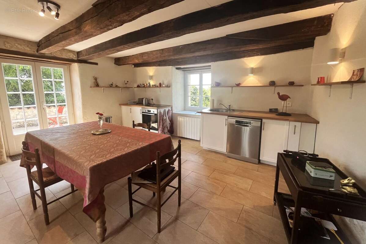 Maison à SAINT-AMANT