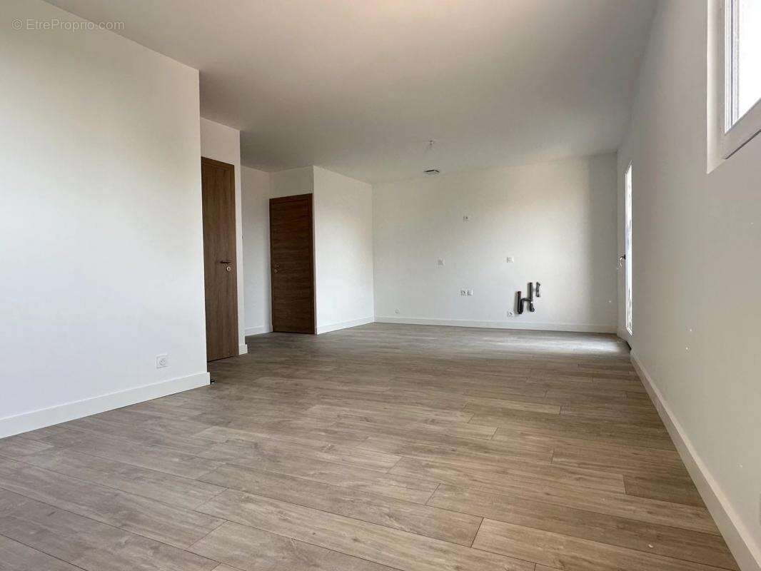 Appartement à SAINT-JEAN-D&#039;ANGELY