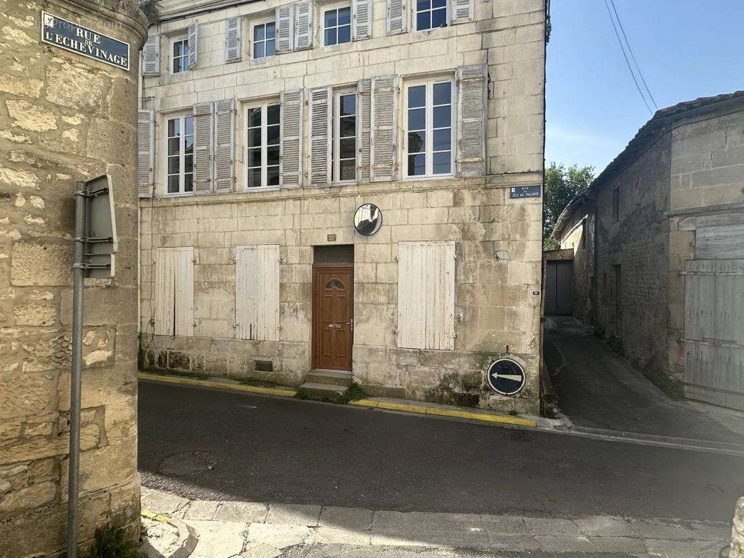 Appartement à SAINT-JEAN-D&#039;ANGELY