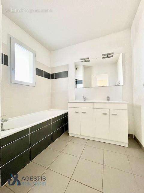   - Appartement à TOULOUSE