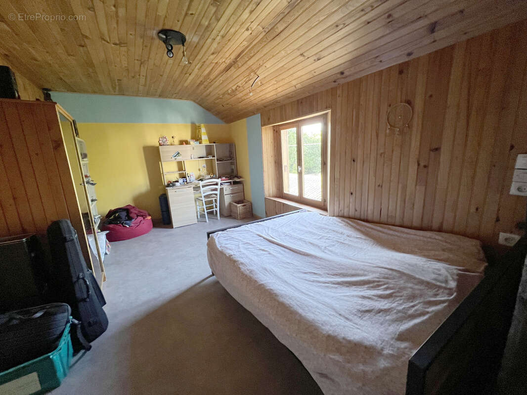 Maison à PONT-SAINTE-MARIE