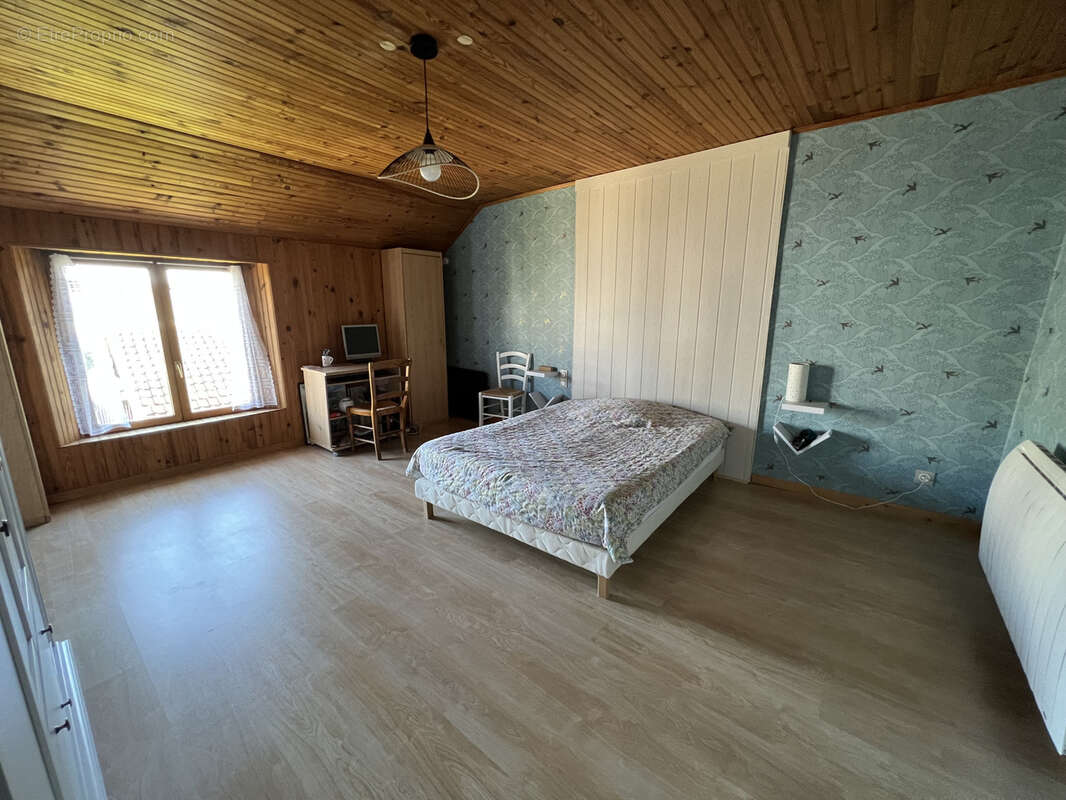 Maison à PONT-SAINTE-MARIE