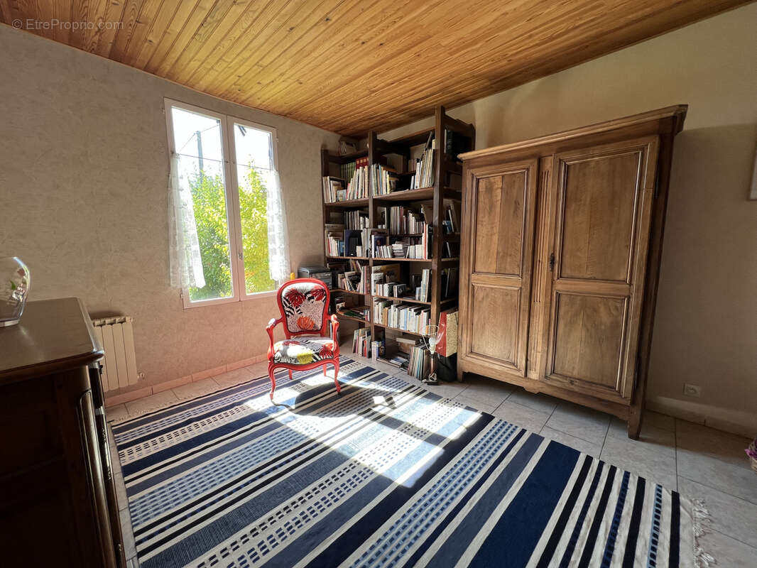 Maison à PONT-SAINTE-MARIE