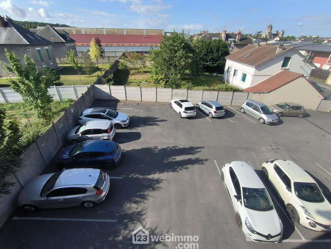 Une place de parking privative et une cave viennent compléter ce bien - Appartement à SOISSONS