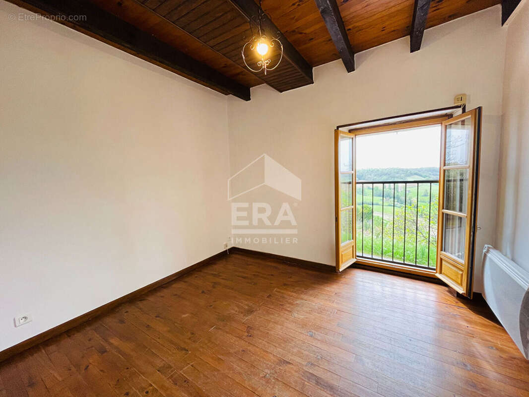 Maison à CASTELNAU-DE-MONTMIRAL