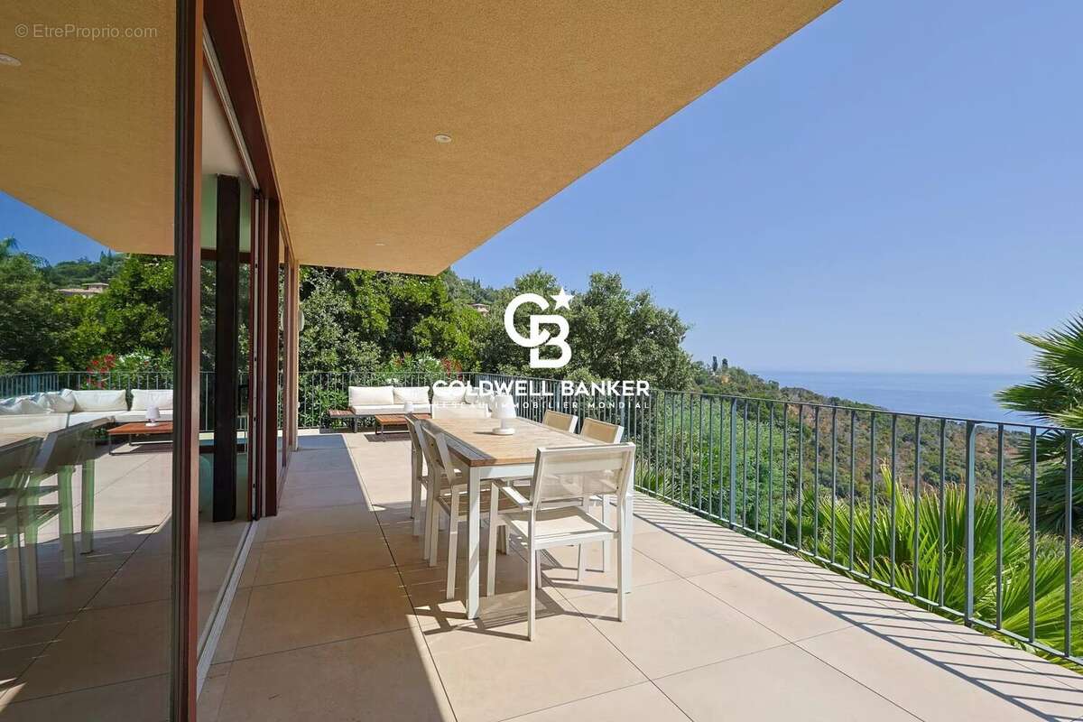 Maison à RAYOL-CANADEL-SUR-MER