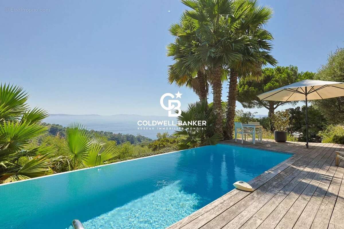 Maison à RAYOL-CANADEL-SUR-MER