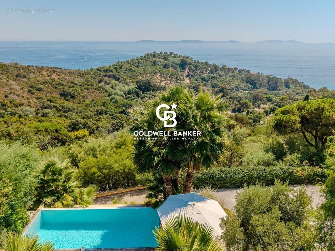 Maison à RAYOL-CANADEL-SUR-MER