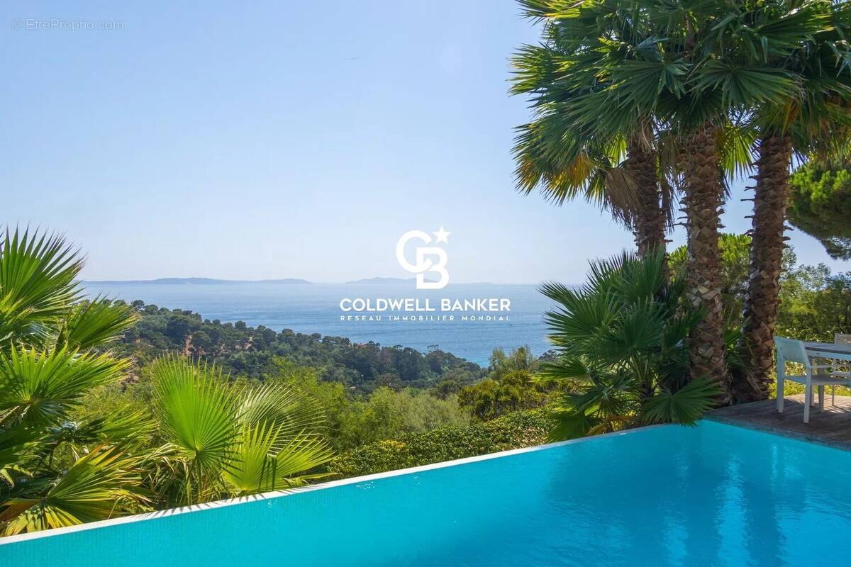 Maison à RAYOL-CANADEL-SUR-MER