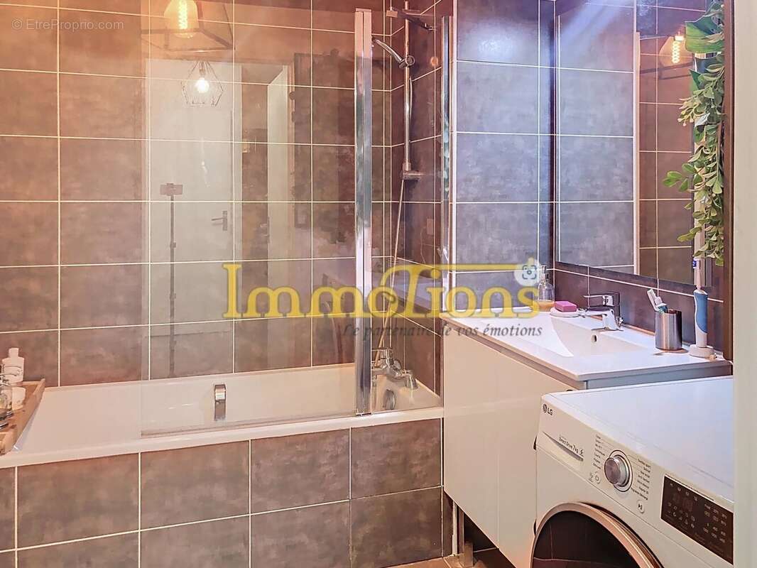 Appartement à MEYLAN