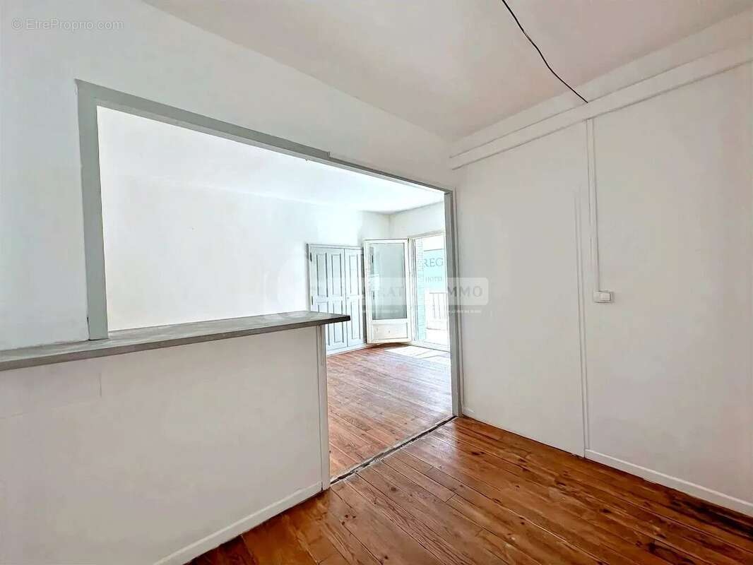 Maison à FONTVIEILLE