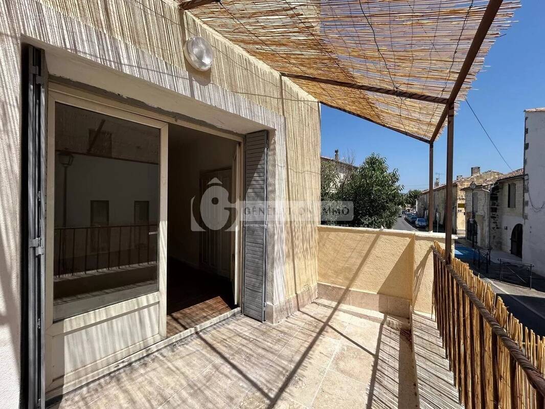 Maison à FONTVIEILLE