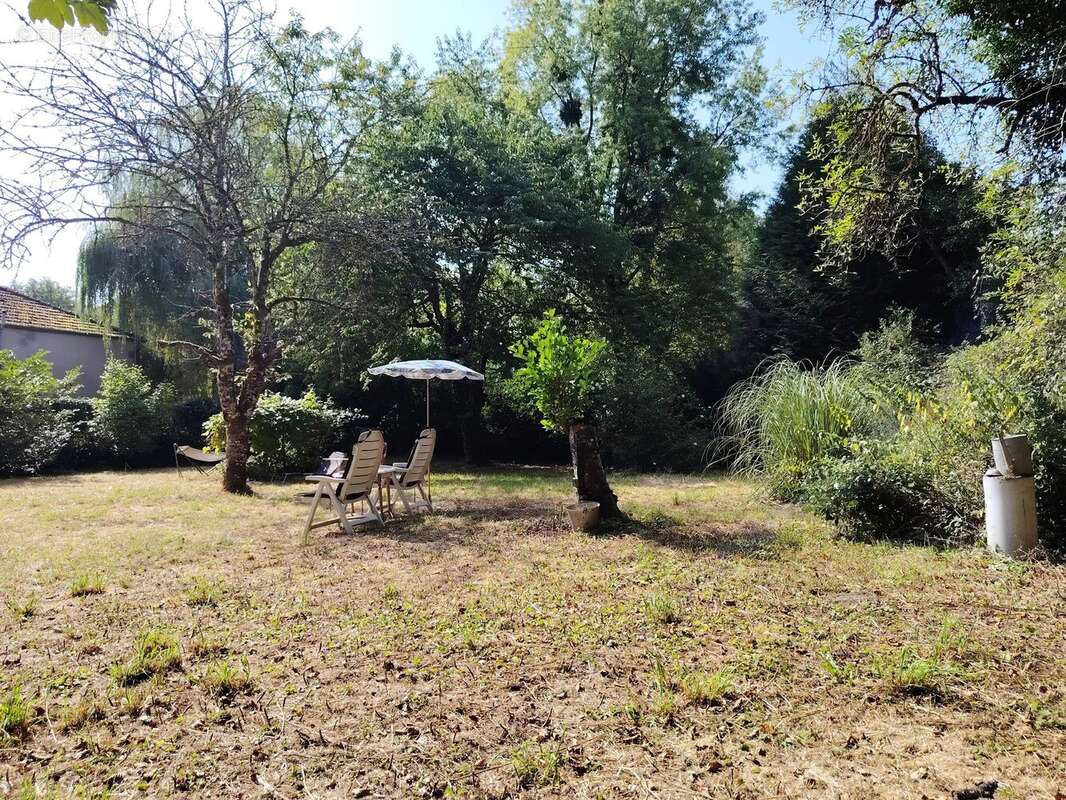 Maison à PASSAVANT-LA-ROCHERE