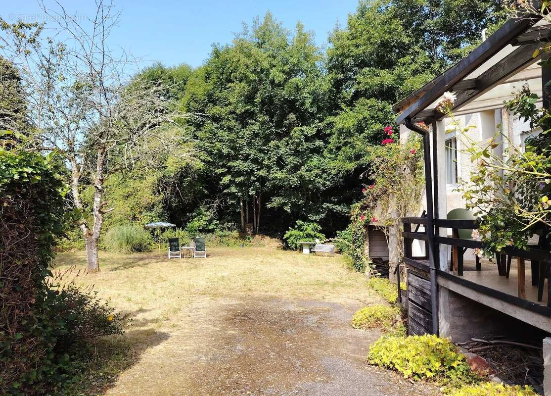 Maison à PASSAVANT-LA-ROCHERE