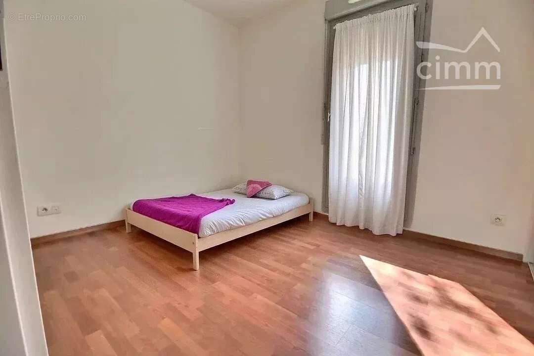 Appartement à MEYLAN