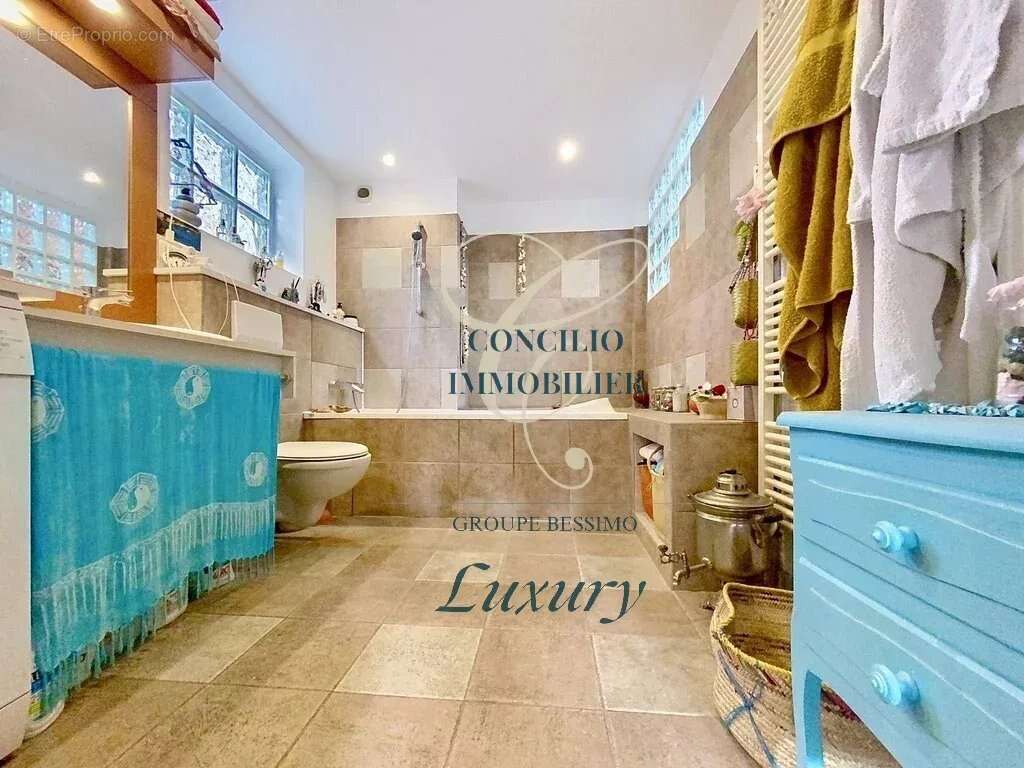 Appartement à LE PERREUX-SUR-MARNE