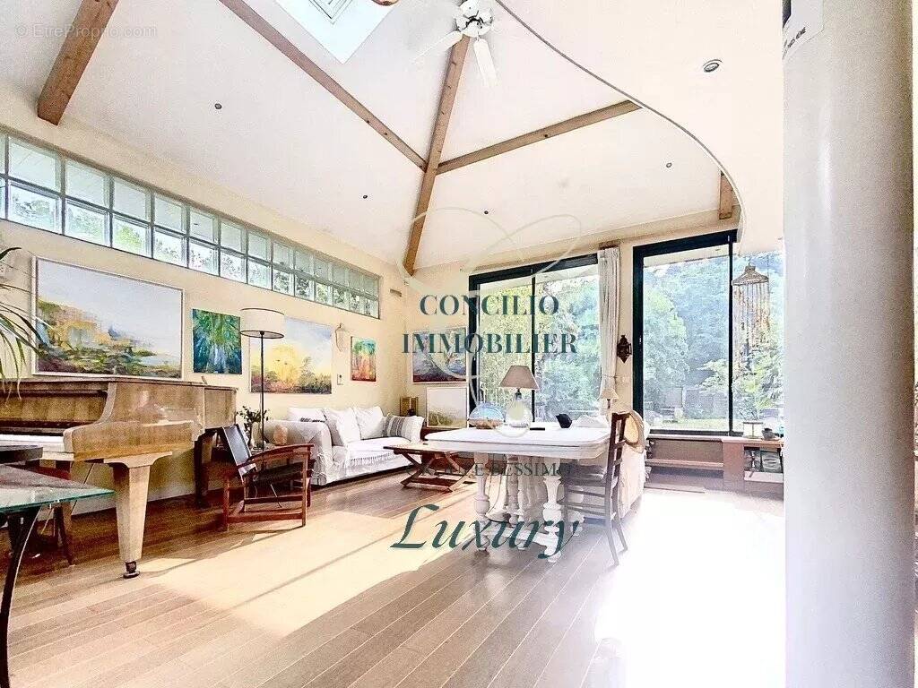 Appartement à LE PERREUX-SUR-MARNE