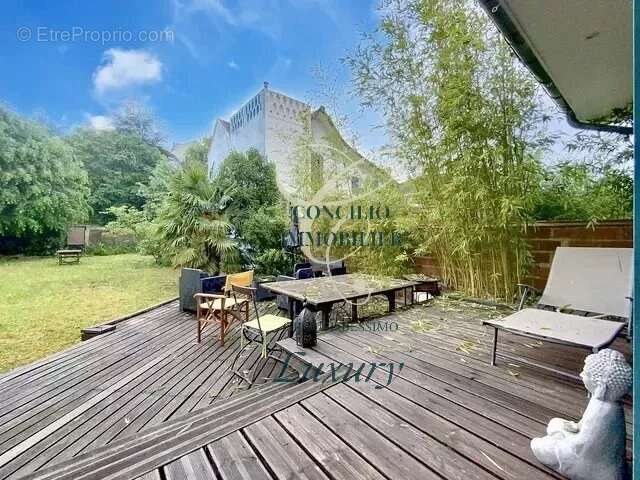 Appartement à LE PERREUX-SUR-MARNE