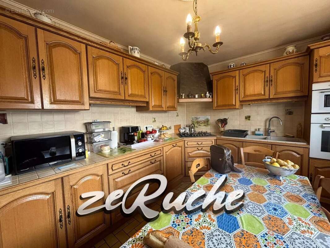 Maison à PORT-EN-BESSIN-HUPPAIN