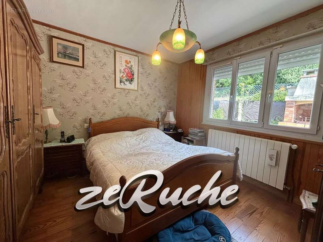 Maison à PORT-EN-BESSIN-HUPPAIN